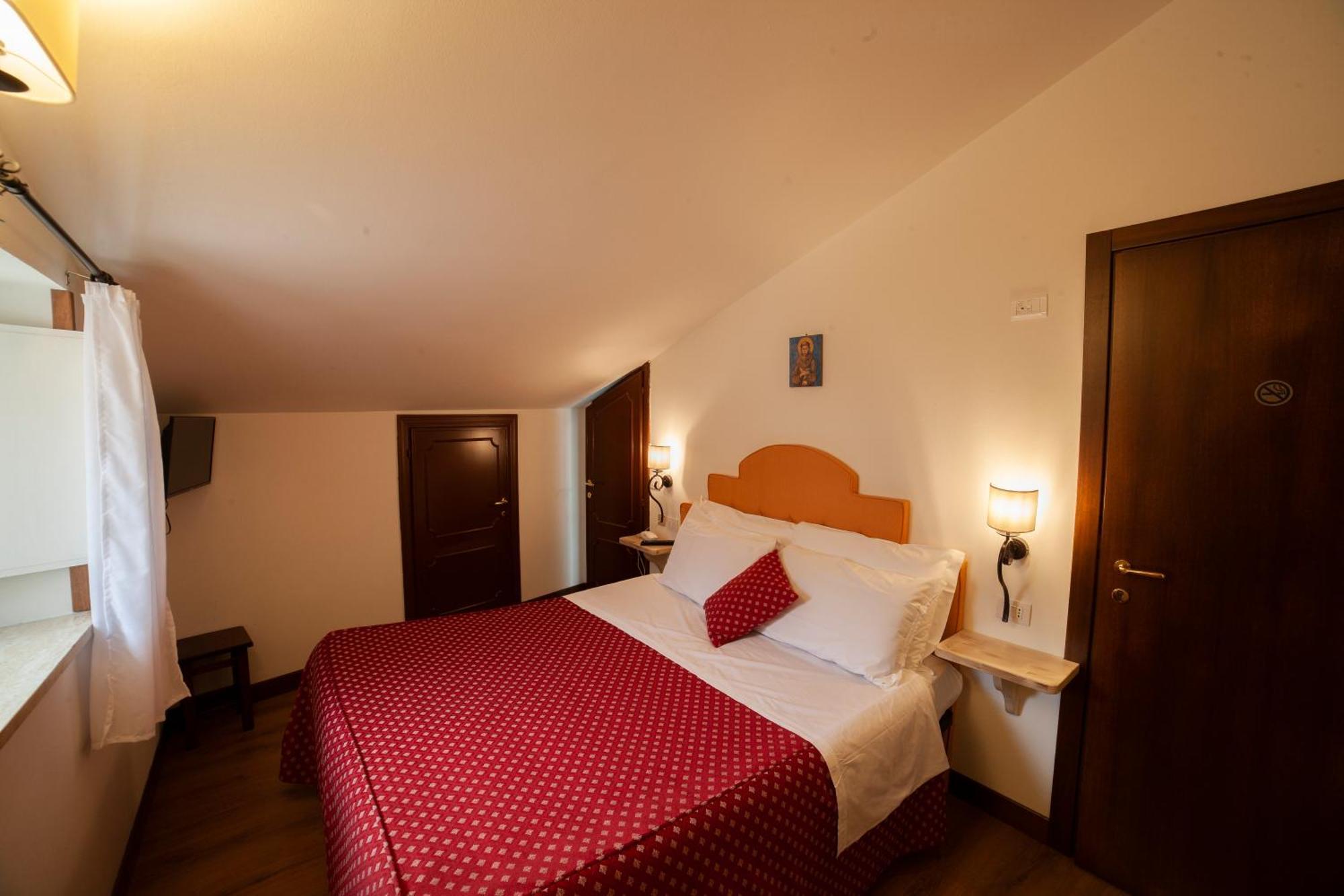 Hotel Pax Assisi Exterior foto